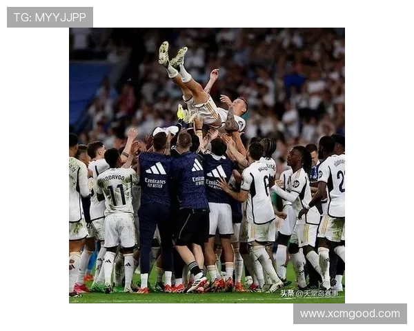 足球场上的炸裂瞬间足球明星们的精彩瞬间照片集锦