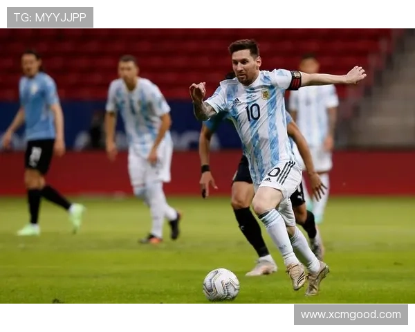 足球明星精准脚法视频揭秘技巧与训练方法助你提升球技 足球明星精准脚法视频揭秘技巧与训练方法助你提升球技